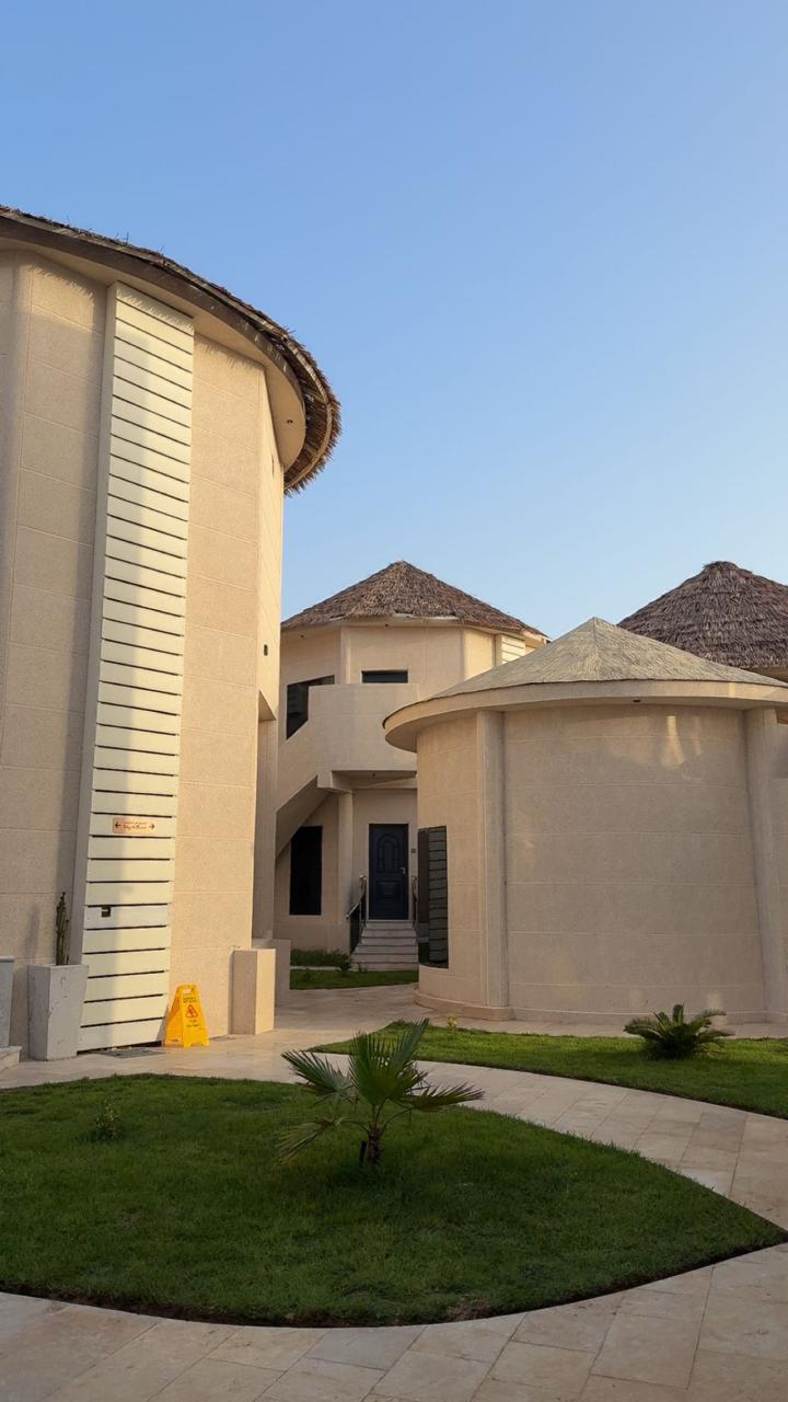 Front exterior 01